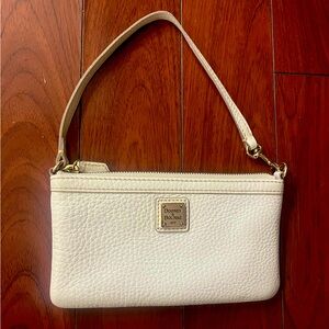 Dooney & Bourke wristlet
